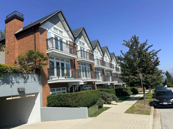 5655 Chaffey Ave #22, Burnaby, BC V5H 2S1