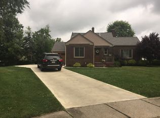 1303 Ashton Rd, Sharon, PA 16146