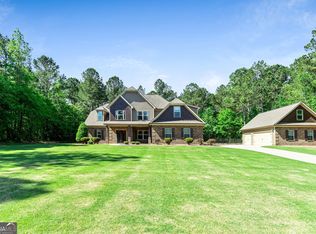 105 Chantilly Ln, Fayetteville, GA