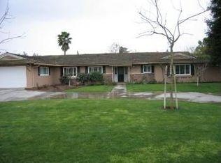 1037 W San Madele Ave, Fresno, CA 93711