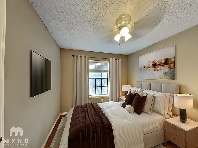 416 Carroll Ave — Photo 2
