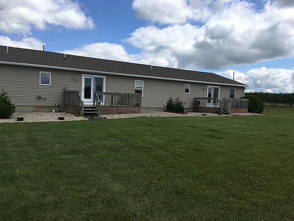 quiet country setting with deck and nice view