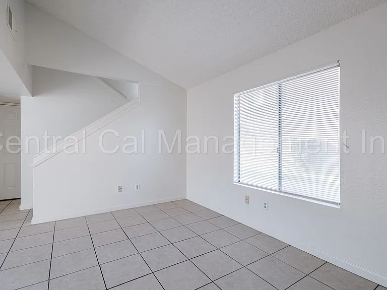 7905 S Laurelglen Blvd #A-D — Photo 3