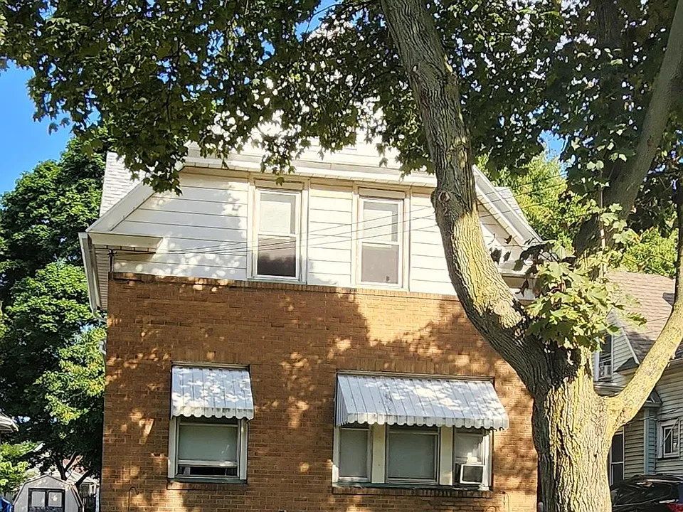 490 Ames St #UPSTAIRS