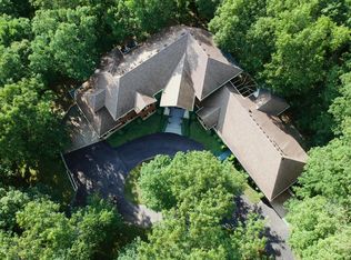 5008 E Stonegate Ct, Springfield, MO 65809