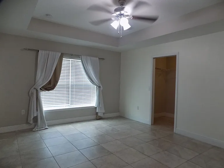 377 Cimarron Ct — Photo 16