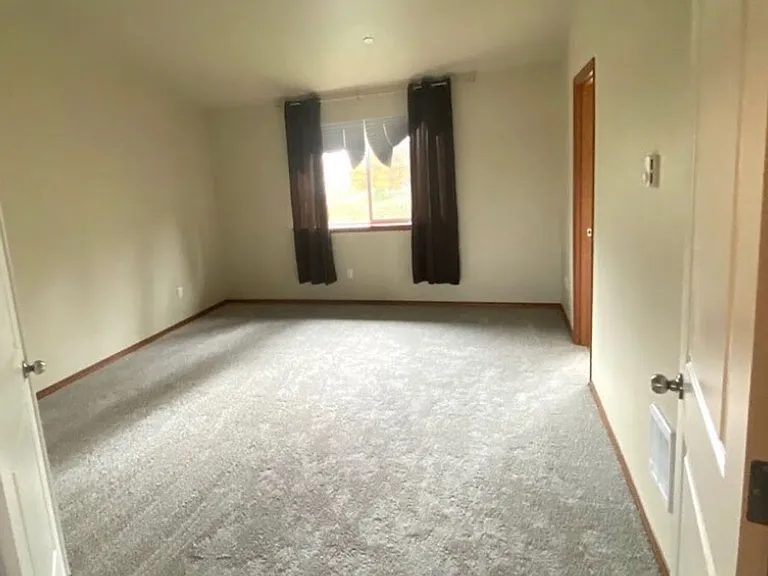111 Puller Ln — Photo 11