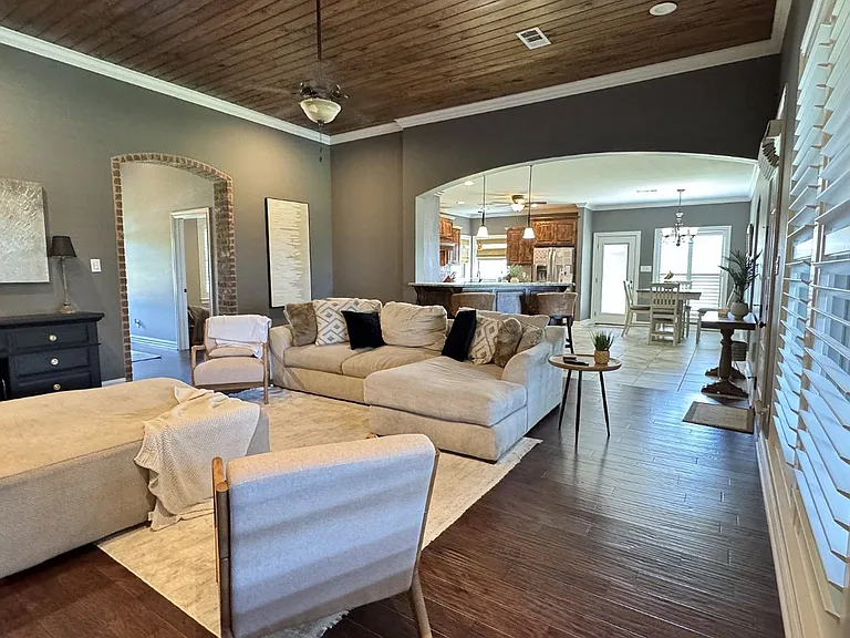 210 Bayou Trace Dr — Photo 22