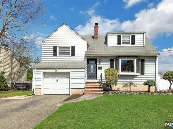 87 Barbara Rd, Dumont, NJ 07628