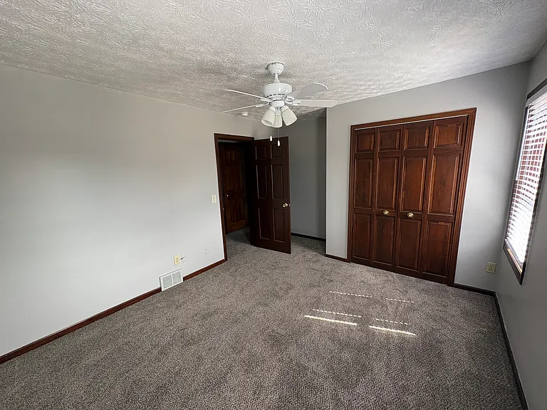 9730 Brown Ave NW — Photo 16
