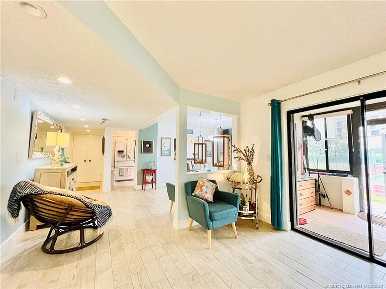 10044 S Ocean Dr #102 — Photo 28