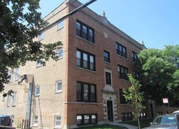 2nd image of 1511 W Cullom Ave