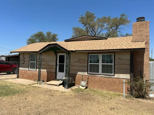 321 12th St, Ralls, TX 79357