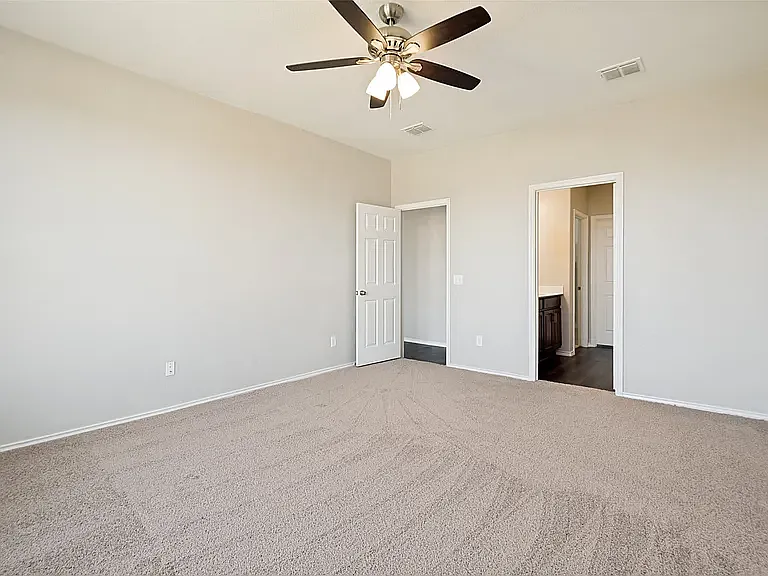 1648 Hummingbird St — Photo 8