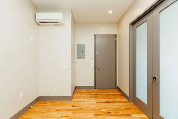 Rented by Nooklyn NYC LLC | media 51