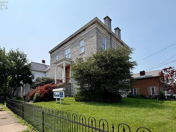 2nd image of 231 E Adams St
