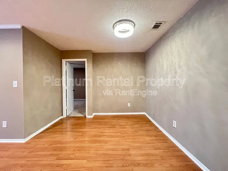 1107 Countryside Pl SE — Photo 11