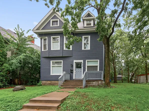 812 7th St SE, Minneapolis, MN 55414