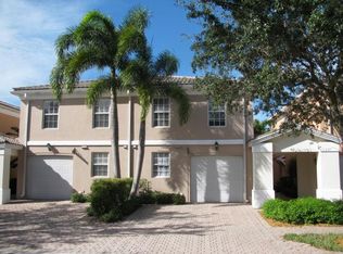 5449 Cove Cir, Naples, FL 34119