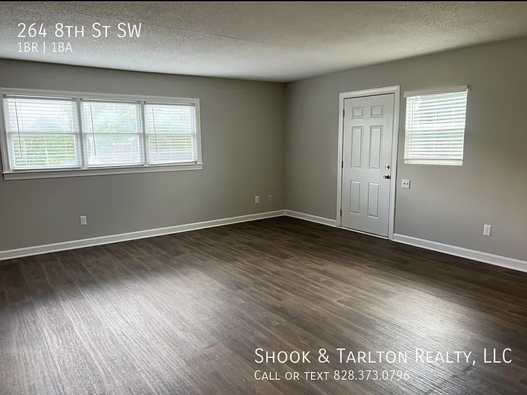 264 8th St SW — Photo 8