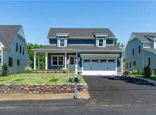 15 Cora St, East Greenwich, RI 02818