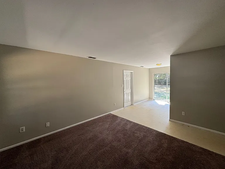 950 W French Ave — Photo 3