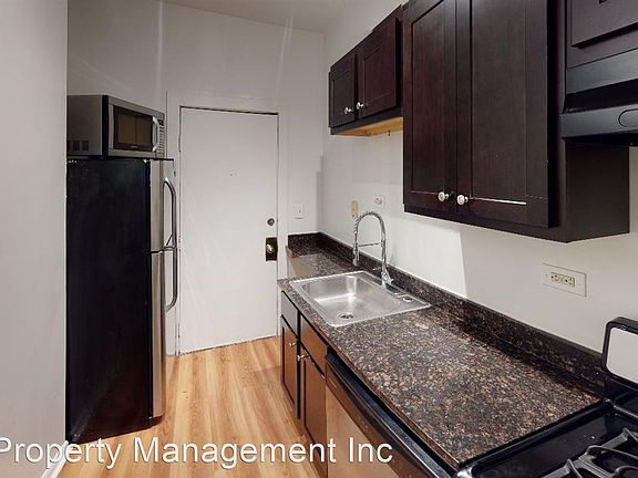 2nd image of 5237 N Winthrop Ave APT 6