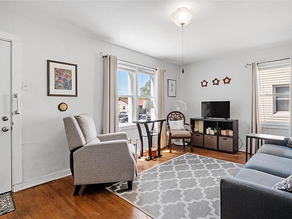 5th image of 212 Bonds Ave