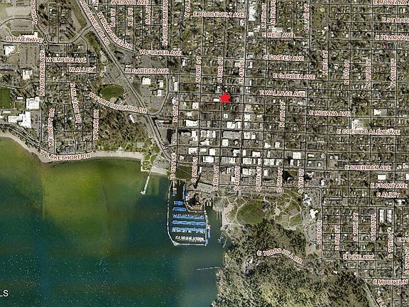 5th image of 304 E Wallace Ave