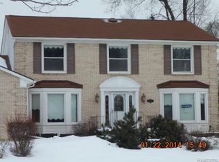 35392 Banbury Rd, Livonia, MI 48152