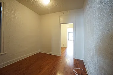 Rented by Rennit Inc.