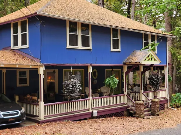 506 3rd St, Mount Gretna, PA 17064