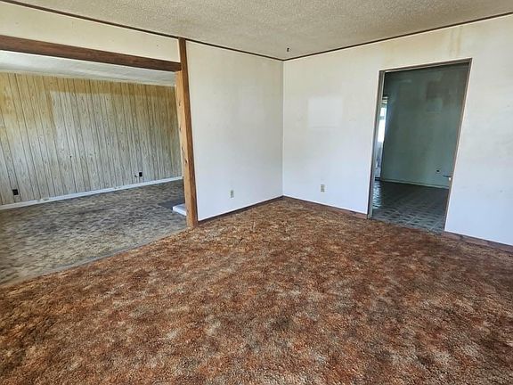 2nd image of 1013 Cypress St