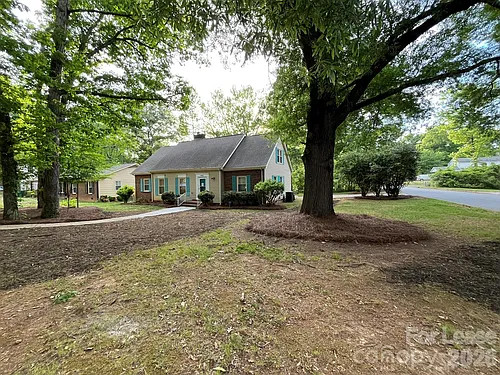 4535 Dawnwood Dr Photo 1