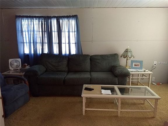 3rd image of 113 Aquila St N