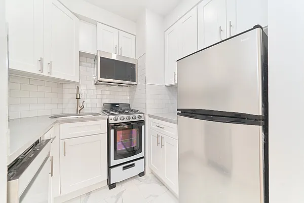 Rented by Living New York | media 6