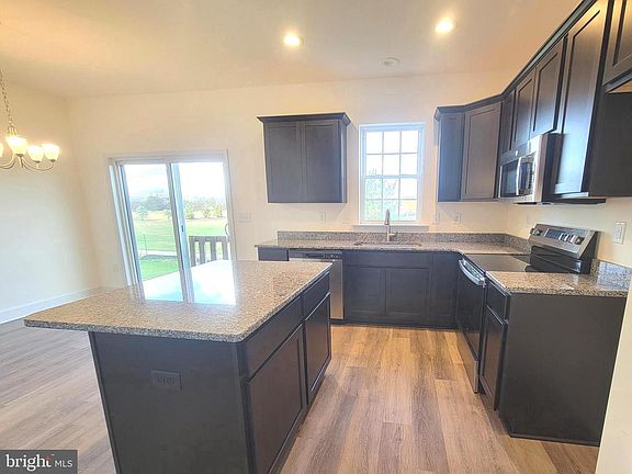 5th image of 3607 Fieldstone Dr Lot 156
