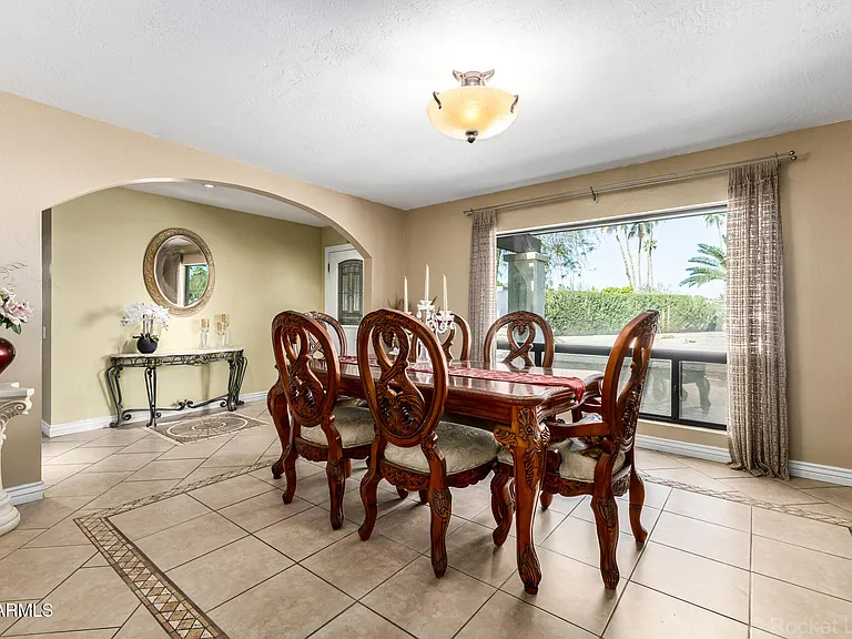 11051 N 44th Ct — Photo 7