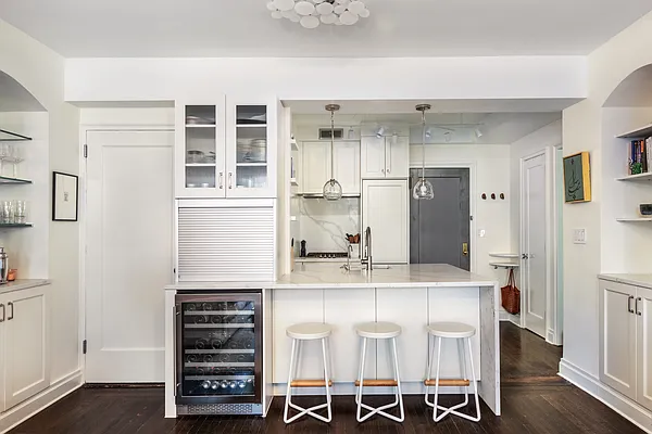 Rented by Compass | media 3