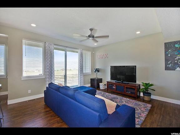 4th image of 2322 S Long Dr