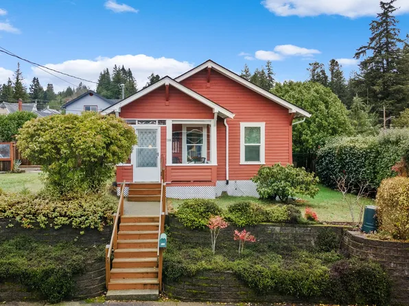144 N Gould St, Coquille, OR 97423