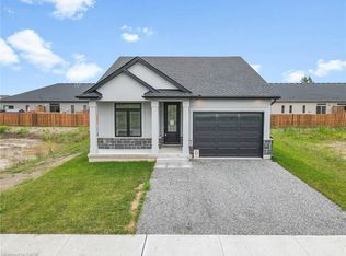 211 Sycamore St, Welland, ON L3C 0H9