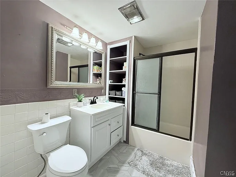 10 Jewett Ave — Photo 17