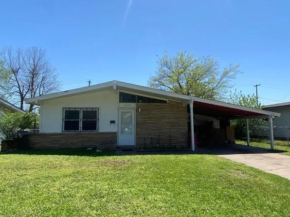 1318 E 53rd St N, Tulsa, OK 74126