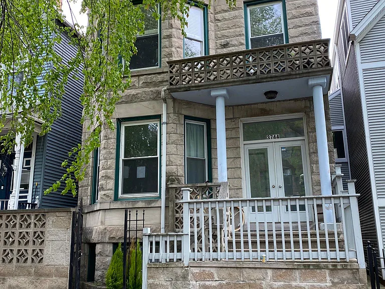 3744 N Kenmore Ave #2 — Photo 25