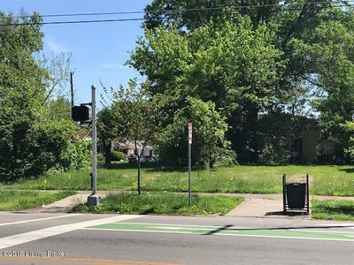 3800 W Broadway, Louisville, KY, 40211