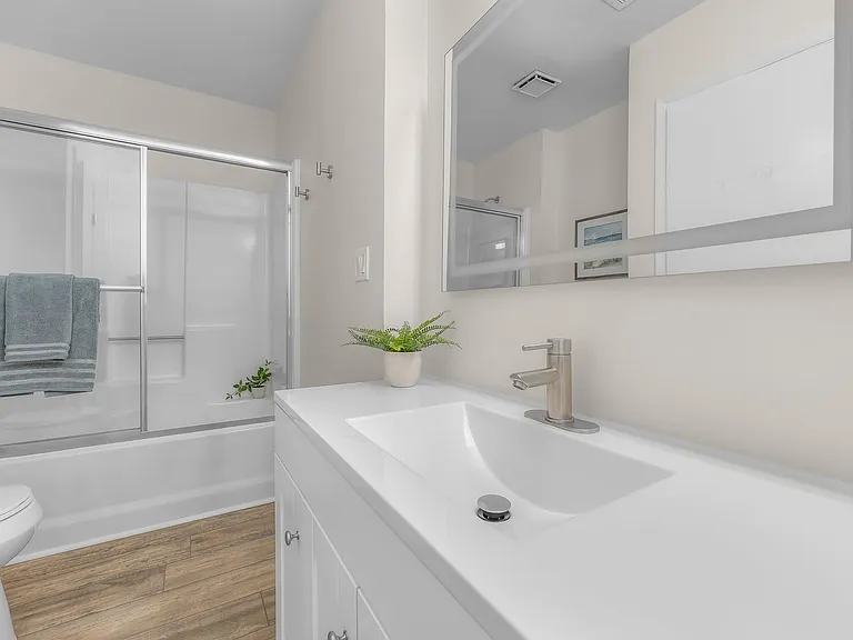 5036 Glenwood Way — Photo 31