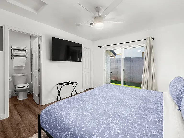 1242 E Pierce St #2 — Photo 13