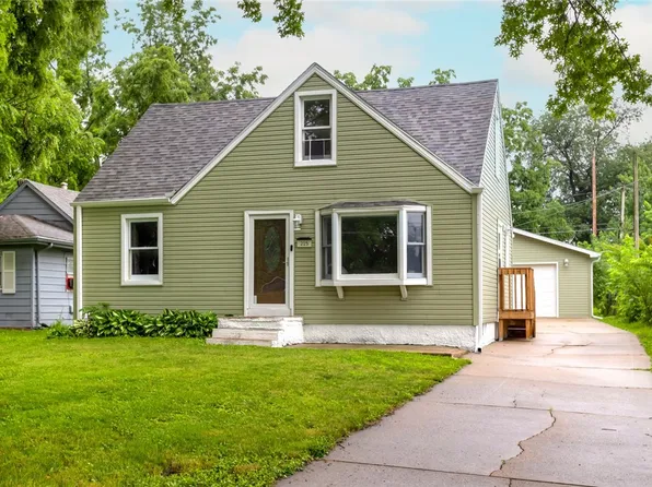215 E Lally St, Des Moines, IA 50315