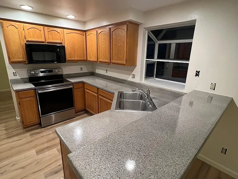 6353 Park Pl — Photo 6